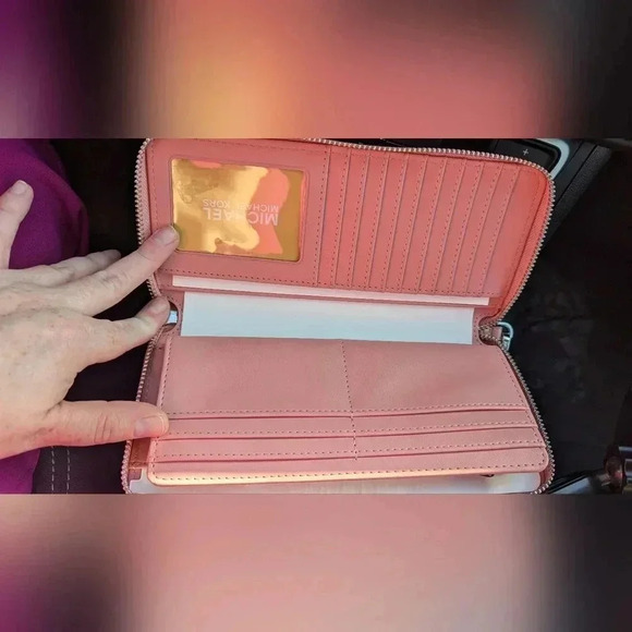 NWT Michael Kors Jet Set Travel Large Continental Wallet Embossed Primrose Pink - Picture 11 of 13